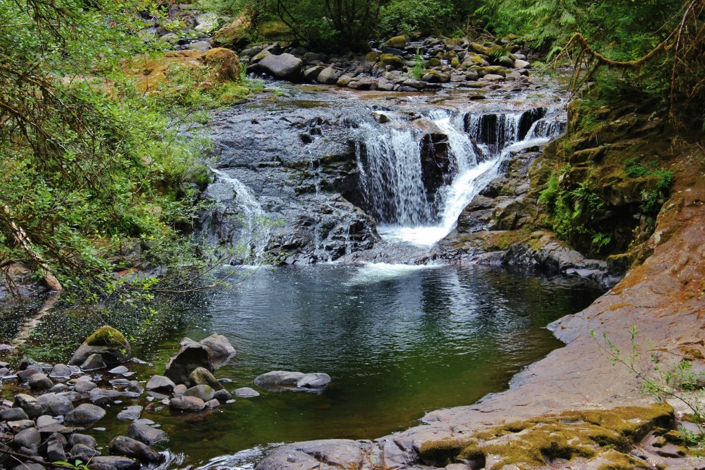 Waterfalls at Sweet Creek Falls Jetsetting Fools