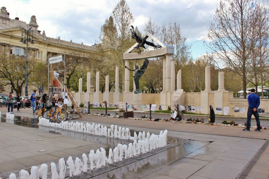 Iconic Budapest sights: A new monument has created quite the controversy and citizens have created a counter-monument from personal items.