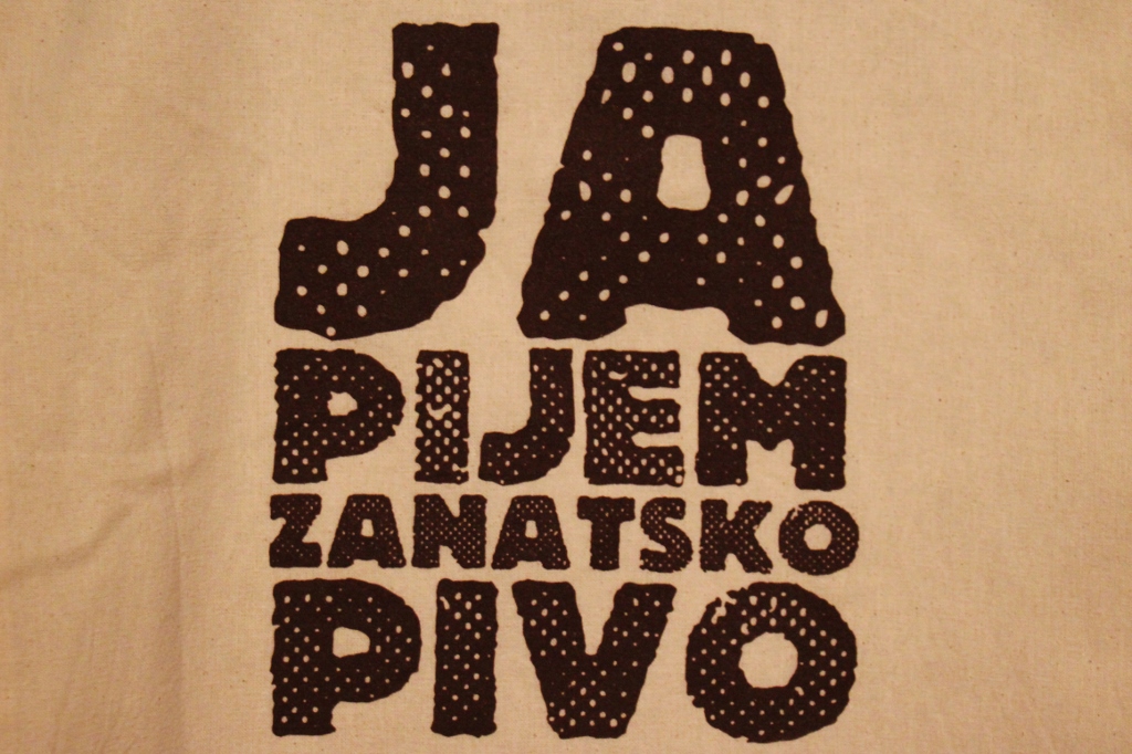 Ja pijem zanatsko pivo means I drink Craft Beer in Serbian
