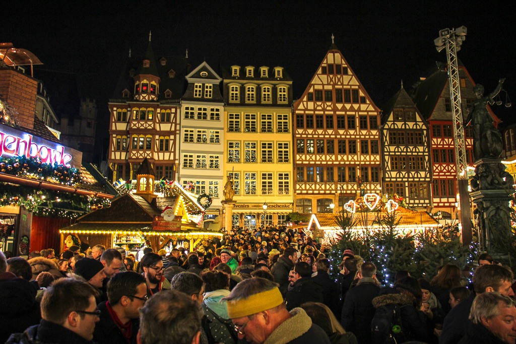 Frankfurt Christmas Market 2021: 5 Essential Experiences - Jetsetting Fools